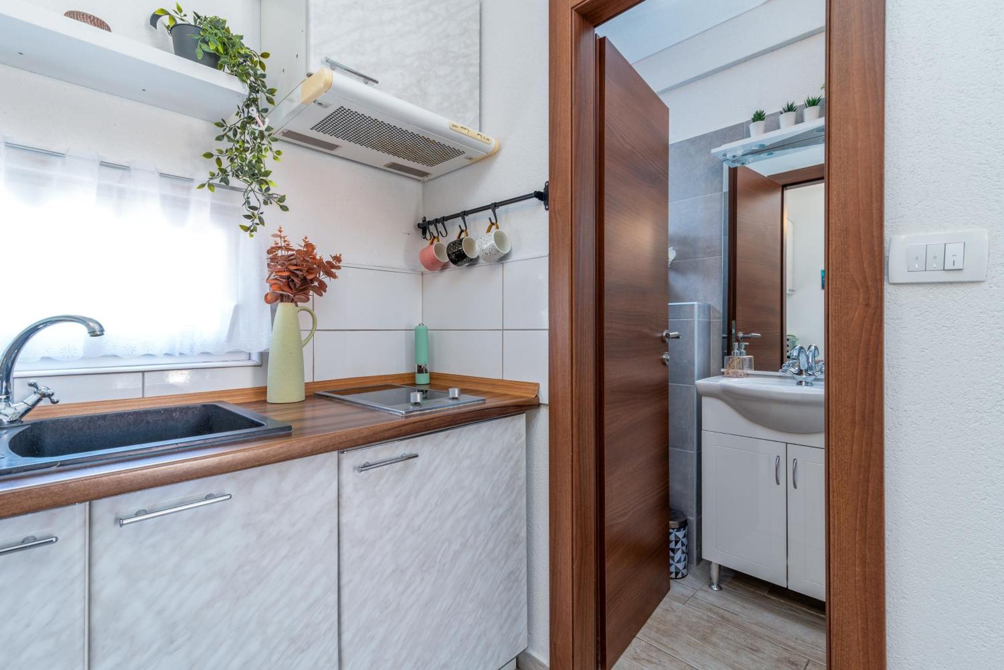 Studio Apartment Dona トロギール エクステリア 写真