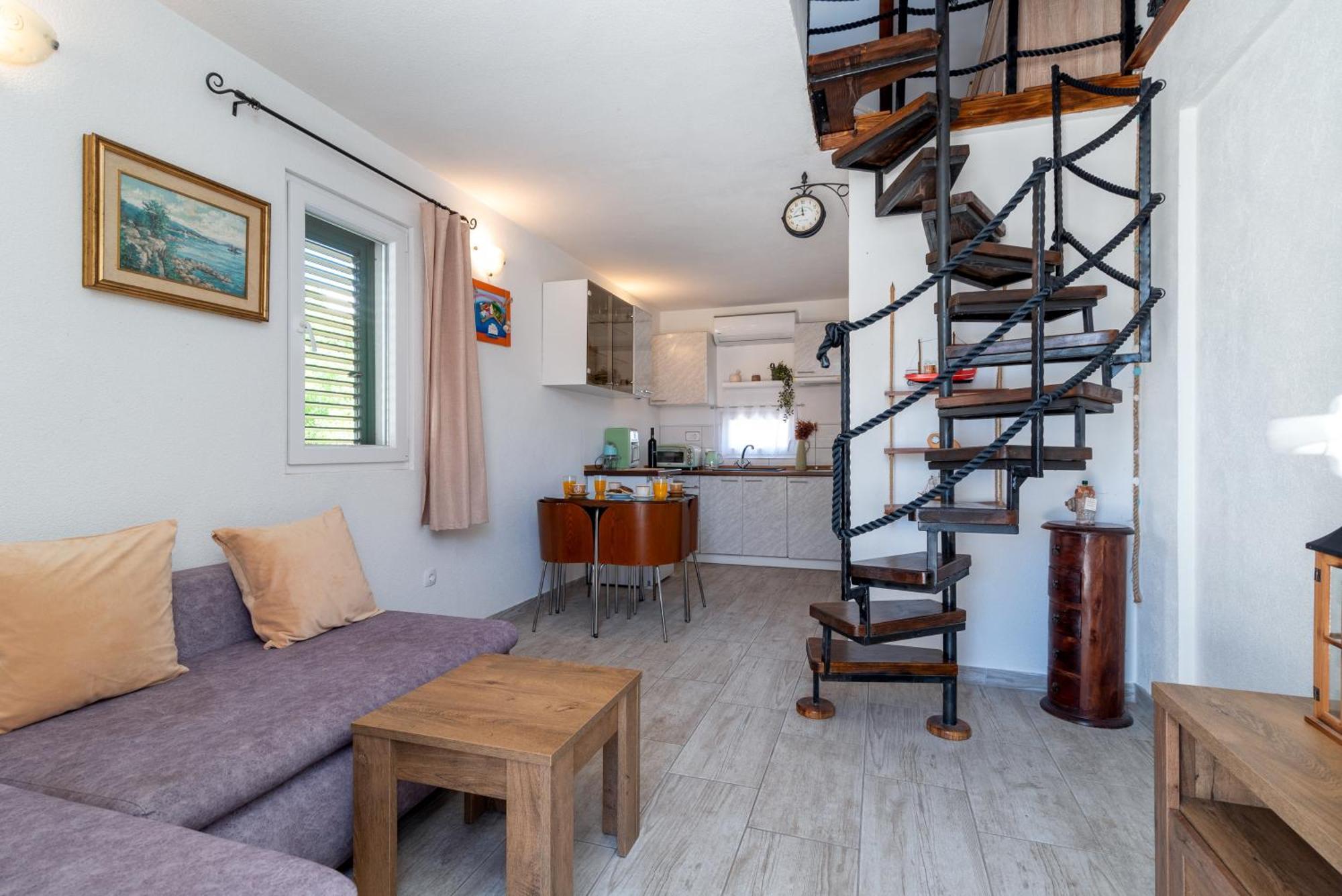 Studio Apartment Dona トロギール エクステリア 写真